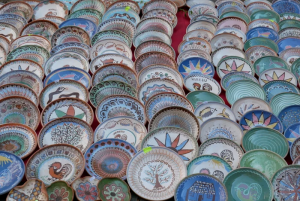 Reportaj----------O-zi-printre-meteri-populari-cum-arat-Patele-pentru-cei-care-nc-lucreaz-cu-minile