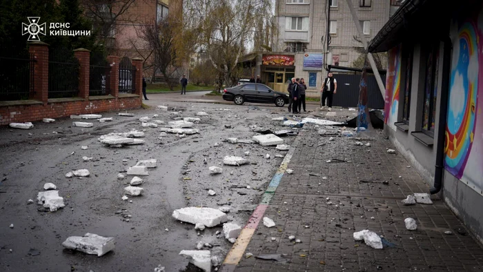 ---------Rusia-a-lansat-500-de-drone-i-rachete-asupra-Ucrainei-Cel-puin-trei-persoane-au-murit-Aa-rspunde-Moscova-propunerilor-unui-armistiiu-de-Pate