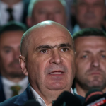 ---------Sondaj-CURS-Bucuretenii-favorabili-n-privina-unei-eventuale-demisii-a-premierului-Bolojan-Ce-cred-despre-criza-guvernamental-i-cum-ar-vota-la-locale