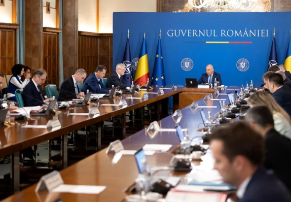 ---------Statul-se-ngra-din-nou-Cum-a-evoluat-numrul-bugetarilor-sub-Cabinetul-Bolojan