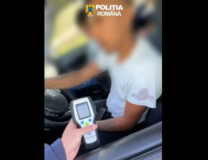 Video----------ofer-de-24-de-ani-prins-beat-la-volan-cu-trei-copii-n-main-Am-but-o-sticl-de-whiskey-i-cteva-beri