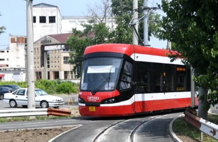 ---------n-plin-criz-a-carburanilor-un-ora-din-Romnia-propune-bilete-de-1-leu-pe-zi-la-transportul-n-comun