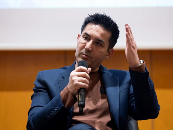 ---------Claudiu-Manda-atacuri-la-adresa-lui-Bolojan-Romnia-nu-mai-vrea-un-premier-care-pune-ntreaga-povar-a-guvernrii-doar-pe-umerii-oamenilor