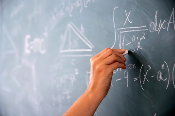 ---------De-ce-au-nevoie-copiii-i-de-Matematic-i-de-Literatur-pentru-a-deveni-aduli-de-succes-Explicaiile-renumitului-matematician-Radu-Gologan