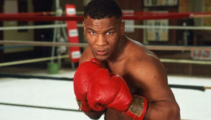 ---------Mike-Tyson-dezvluiri-ocante-despre-dependena-de-cocain-Confesiuni-despre-divor-i-cum-l-a-prins-pe-Brad-Pitt-n-casa-soiei-
