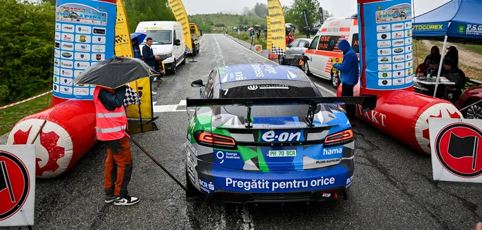 ---------Moment-istoric-n-motorsport-prima-victorie-cu-o-main-electric-Dominic-Marcu-rezultat-special-pe-Transalpina-dup-ce-i-a-murit-tatl