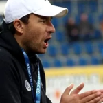 ---------UEFA-a-tiat-n-carne-vie-antrenorul-de-fotbal-care-i-a-filmat-juctoarele-la-du-a-fost-suspendat-pe-via