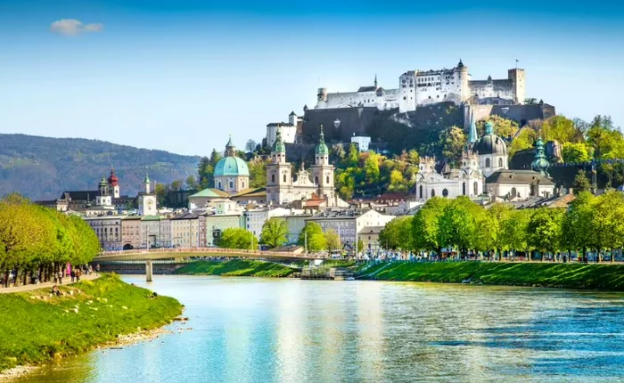 Video----------Oraul-european-care-pare-desprins-dintr-un-basm-i-a-devenit-una-dintre-cele-mai-dorite-destinaii-de-city-break-din-Europa