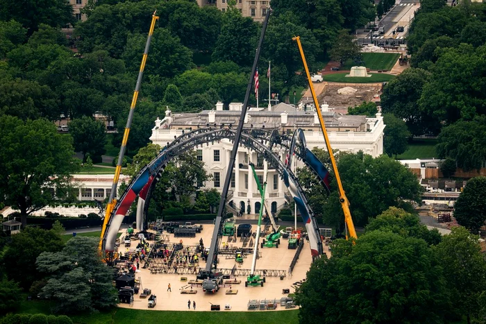 O arenă temporară MMA va fi ridicată la Casa Albă pentru ziua de 80 de ani a lui Trump