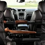 Nebraska: un câine dintr-o camionetă a declanșat o pușcă; o femeie rănită în parcarea unui magazin