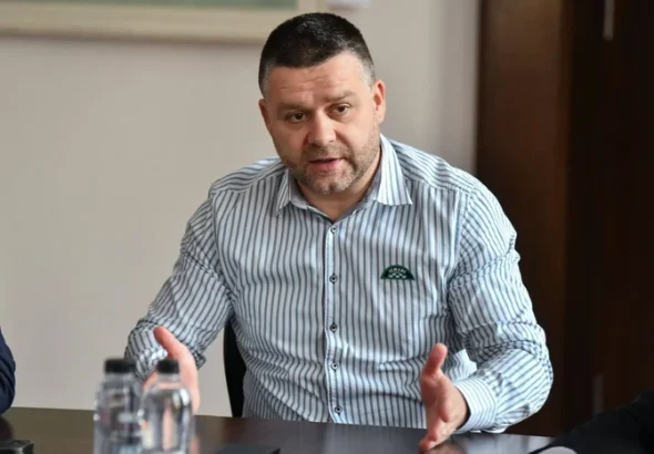 Ciucu îl acuză pe Nicușor Dan că menajează PSD și refuză să-i expună pentru formarea guvernului