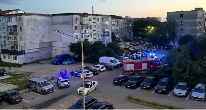 O bunică și doi nepoți, găsiți morți în apartament din Târgu Jiu. Ancheta ia în calcul o crimă urmată de sinucidere