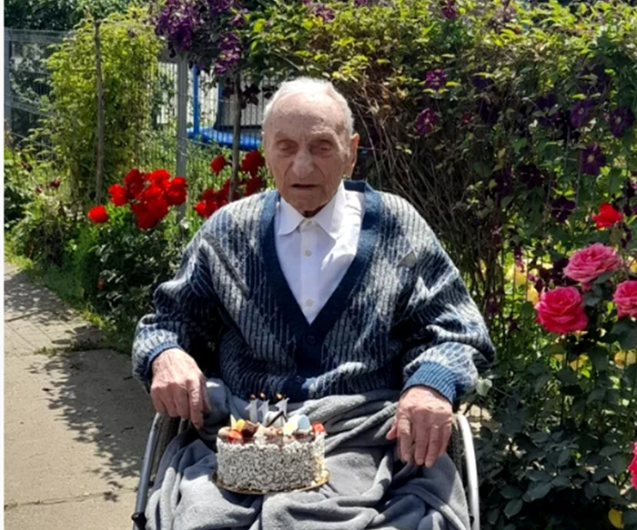 Ilie Ciocan, considerat cel mai vârstnic veteran de război din lume, a murit la o zi înainte de a împlini 113 ani