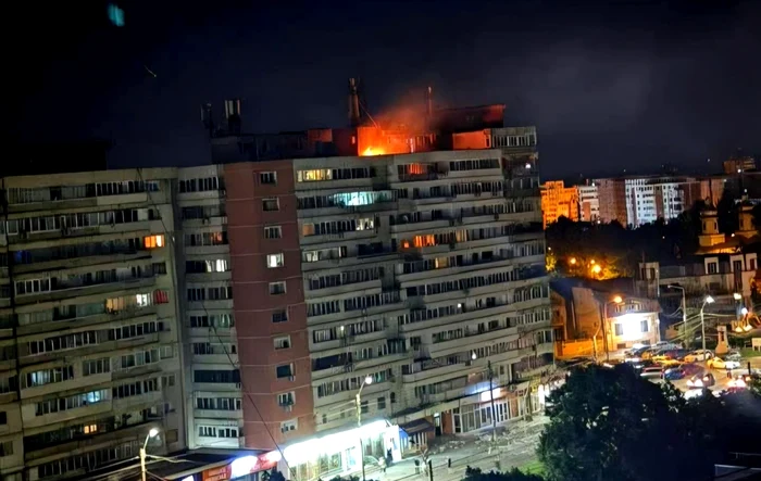 MApN: Încărcătura dronei ruseşti Geran 2 care a lovit un bloc din Galaţi a explodat la impact