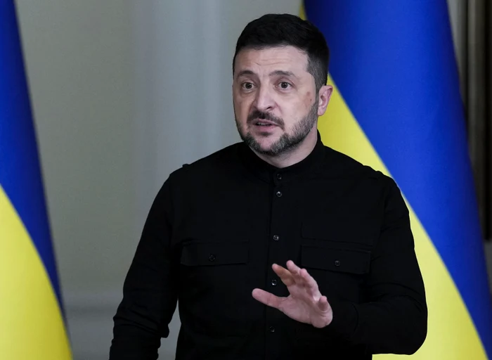 Zelenski propune cooperare cu România după intruziunea unei drone rusești care a lovit un bloc în Galați