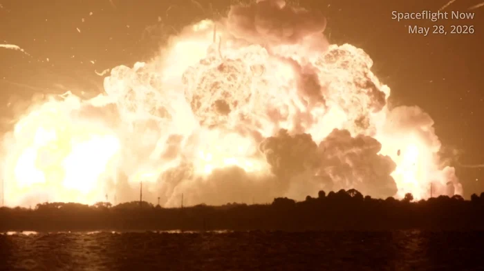 Explozie puternică la baza Blue Origin din Florida: rachetă New Glenn a sărit în aer în timpul unui test