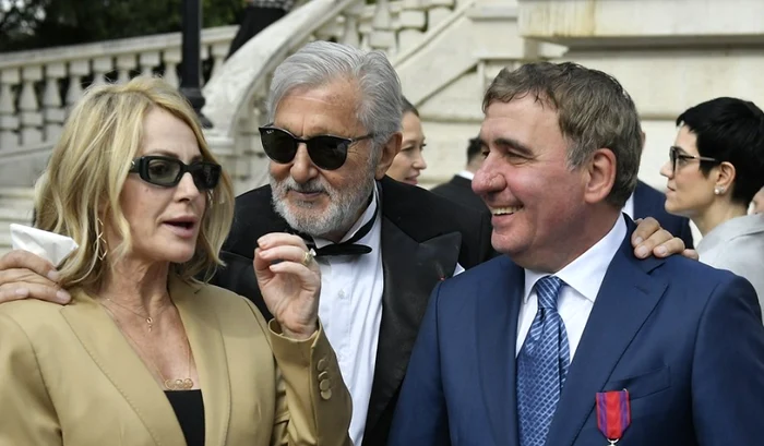 Nadia Comăneci primește Ordinul „Steaua României” în grad de Mare Cruce la Cotroceni