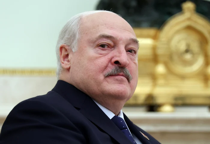 Lukaşenko: afirmaţii misogine la adresa G. Meloni în convorbirea cu Macron — „E femeie, nu poate negocia cu Moscova”