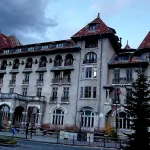 Hotelul Păltiniș din Sinaia, scos la vânzare pentru 4,8 milioane de euro