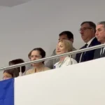 Nadia Comăneci, primită cu aplauze la Sala Polivalentă din Onești