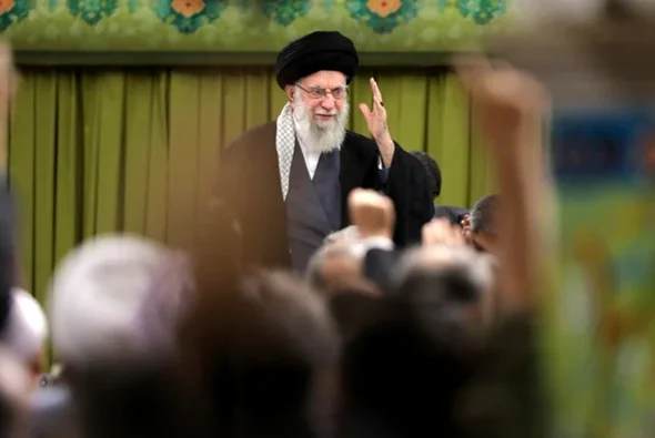 Funeraliile liderului suprem iranian Ali Khamenei, amânate pentru sfârşitul lui iunie - începutul lui iulie