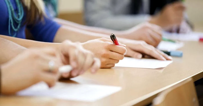 O profesoară cu zeci de ani de catedră: „Bacalaureatul la Matematică a devenit un examen de formă”