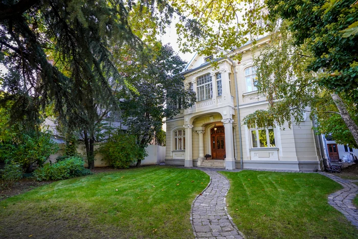 Bucureștiul ascuns: castele urbane, palate și vile istorice scoase la vânzare