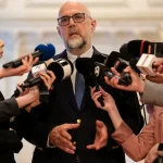 UDMR decide astăzi soarta guvernului Veștea; calculele pentru votul de învestitură rămân fragede