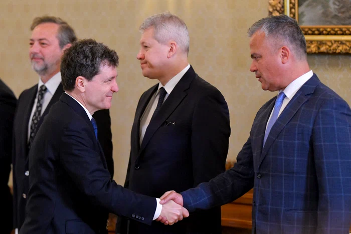 Adrian Veștea: Nicușor Dan m-a încurajat să continui, nu mi-am propus să renunț la mandat
