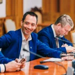 UDMR se reunește miercuri pentru a valida decizia de a nu vota guvernul lui Adrian Veștea