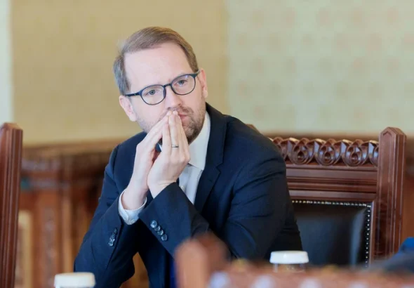 Zi decisivă pentru Dominic Fritz: Înalta Curte se pronunță asupra raportului ANI privind incompatibilitatea