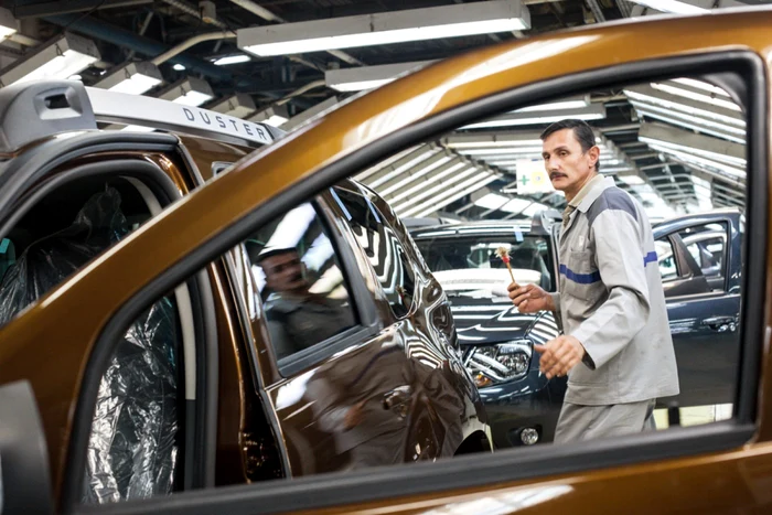 Renault lansează un nou program de plecări voluntare la Dacia și RTR, cu compensații de până la 210.000 lei
