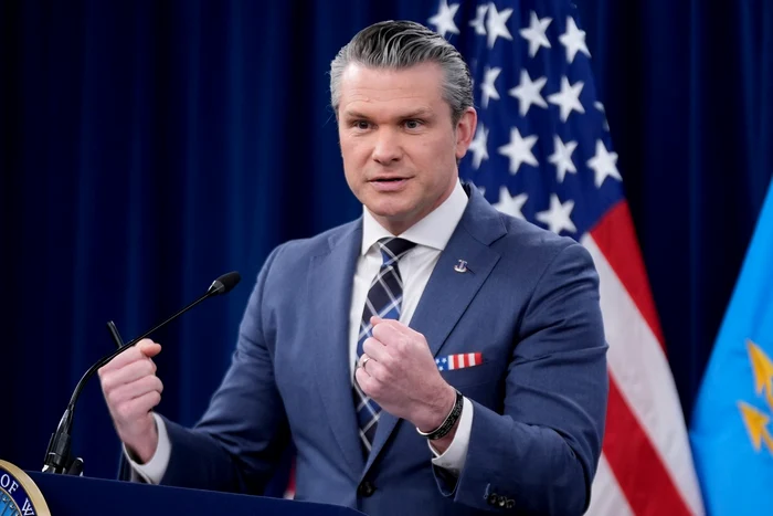 Şeful Pentagonului anunţă evaluarea prezenţei americane în Europa şi promovarea unui „NATO 3.0”