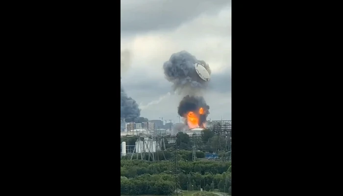 Kiev revendică cel mai amplu atac cu drone asupra Moscovei; rafinăria Kapotnia lovită din nou