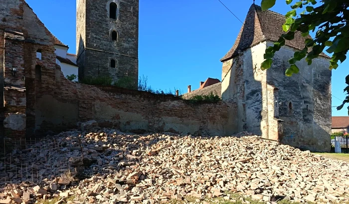 Degradarea bisericilor fortificate din Transilvania: 25% au probleme, inclusiv structurale
