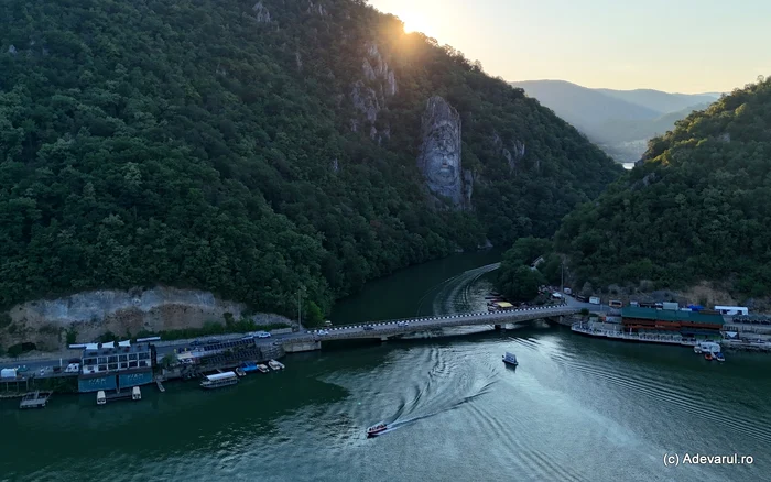 Zece dintre cele mai spectaculoase șosele din Carpați: cum au fost construite și ce locuri traversează