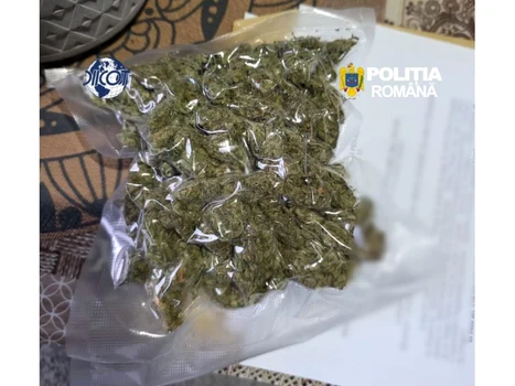 Percheziții DIICOT la rețea formată din 12 srilankezi care ar fi vândut droguri la petreceri din București