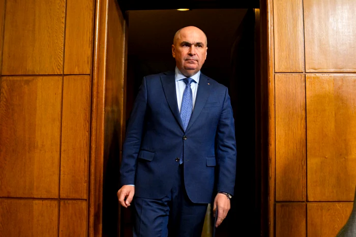 Guvernul se reunește în ședință extraordinară înaintea votului de învestitură din Parlament