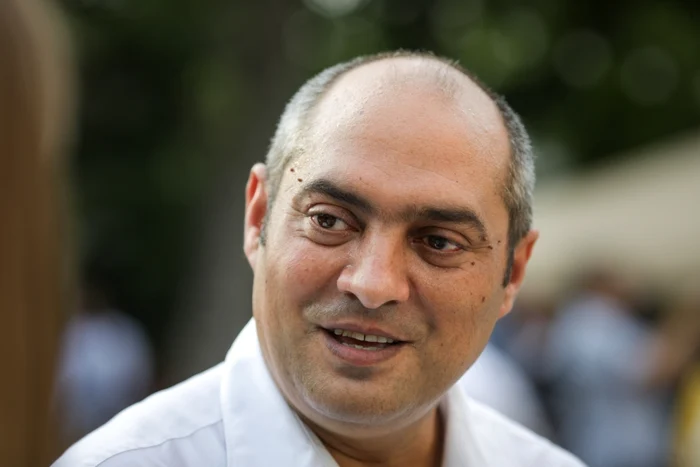 Gelu Duminică, după respingerea guvernului Veștea: „Culmea ironiei e să vezi «trădătorii» cum sunt trădaţi”