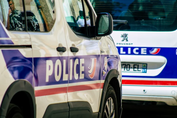 Român de 23 de ani împușcat de polițiști în Franța, după ce a refuzat să oprească la semnal