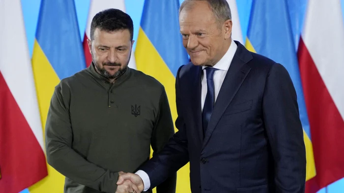 Disputa dintre Zelenski și președintele Poloniei pune în dificultate premierul Donald Tusk