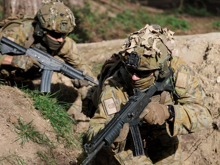 Australia își extinde implicarea în instruirea militară a Ucrainei, antrenamente lângă graniță în Polonia