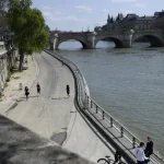 Paris folosește apa din Sena pentru răcirea clădirilor; rețeaua se va tripla până în 2042