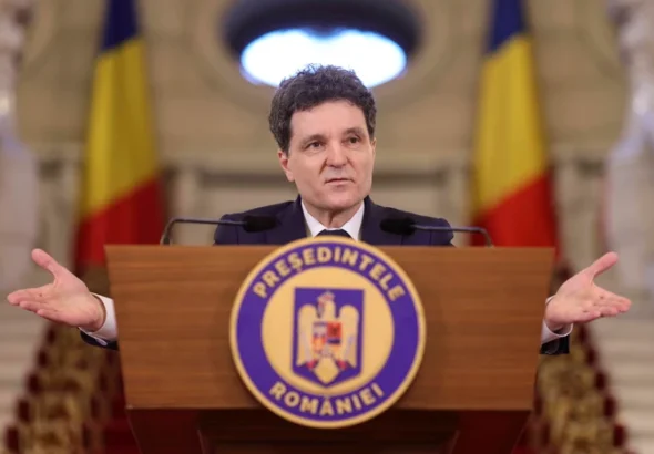 Politico: Nicușor Dan, sub presiune în încercarea de a forma un nou guvern în criza politică din România