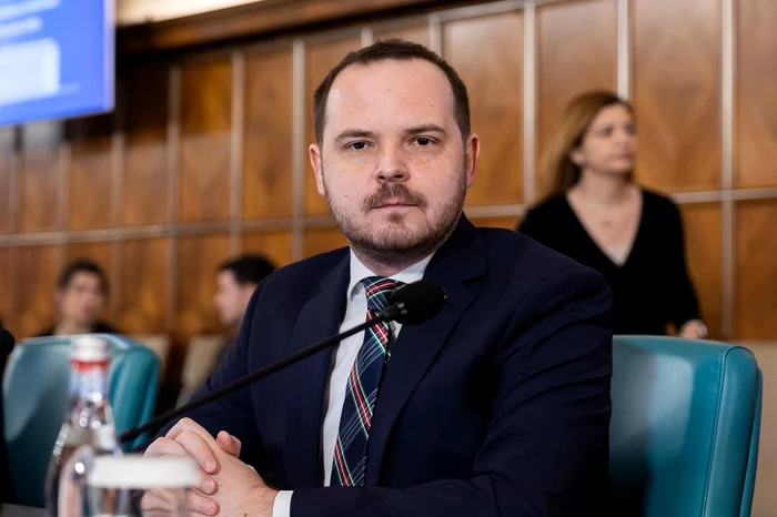 Rogobete către Bolojan, după eșecul de la Cotroceni: puneți oamenii înaintea calculelor politice
