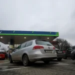 Analiză: De ce România are unele dintre cele mai mari scumpiri la pompă din UE