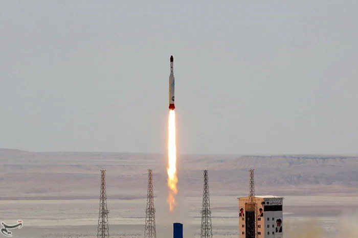 Publicație apropiată IRGC susține că Iranul trebuie să se doteze nuclear; clerul cere ruperea dialogului cu SUA