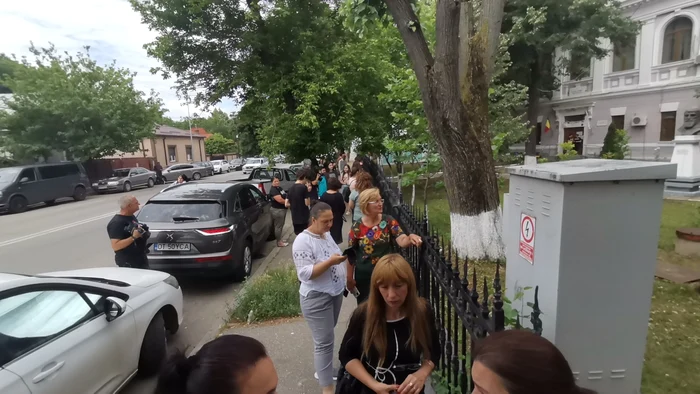 Bacalaureat 2026: proba obligatorie a profilului (Matematică/Istorie) se amână cu o zi din cauza caniculei