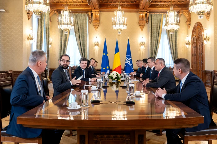 Cine câștigă și cine pierde dacă Sorin Grindeanu revine premier — radiografia blocajului politic de aproape două luni