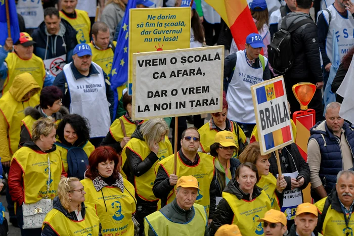 Sindicatele din învățământ anunță un protest la București: 20.000 de profesori așteptați pe 17 iunie 2026
